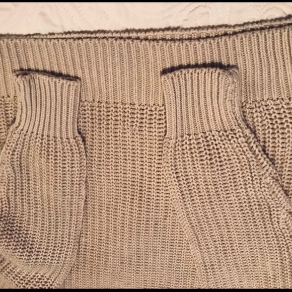 Victoria’s Secret Heritage Sweater NWOT - Picture 4 of 7